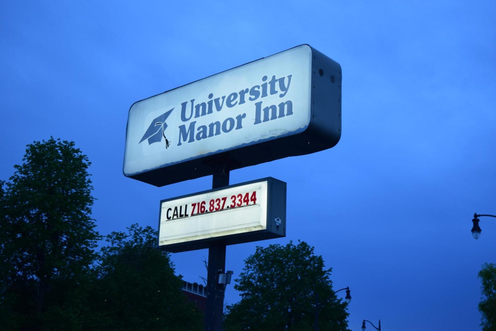 University Manor Inn Buffalo Exteriör bild
